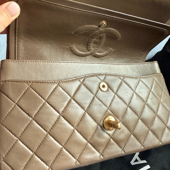 Chanel classic medium double flap 24K gold plated hardware in chocolate Brown - Picture 12 of 12